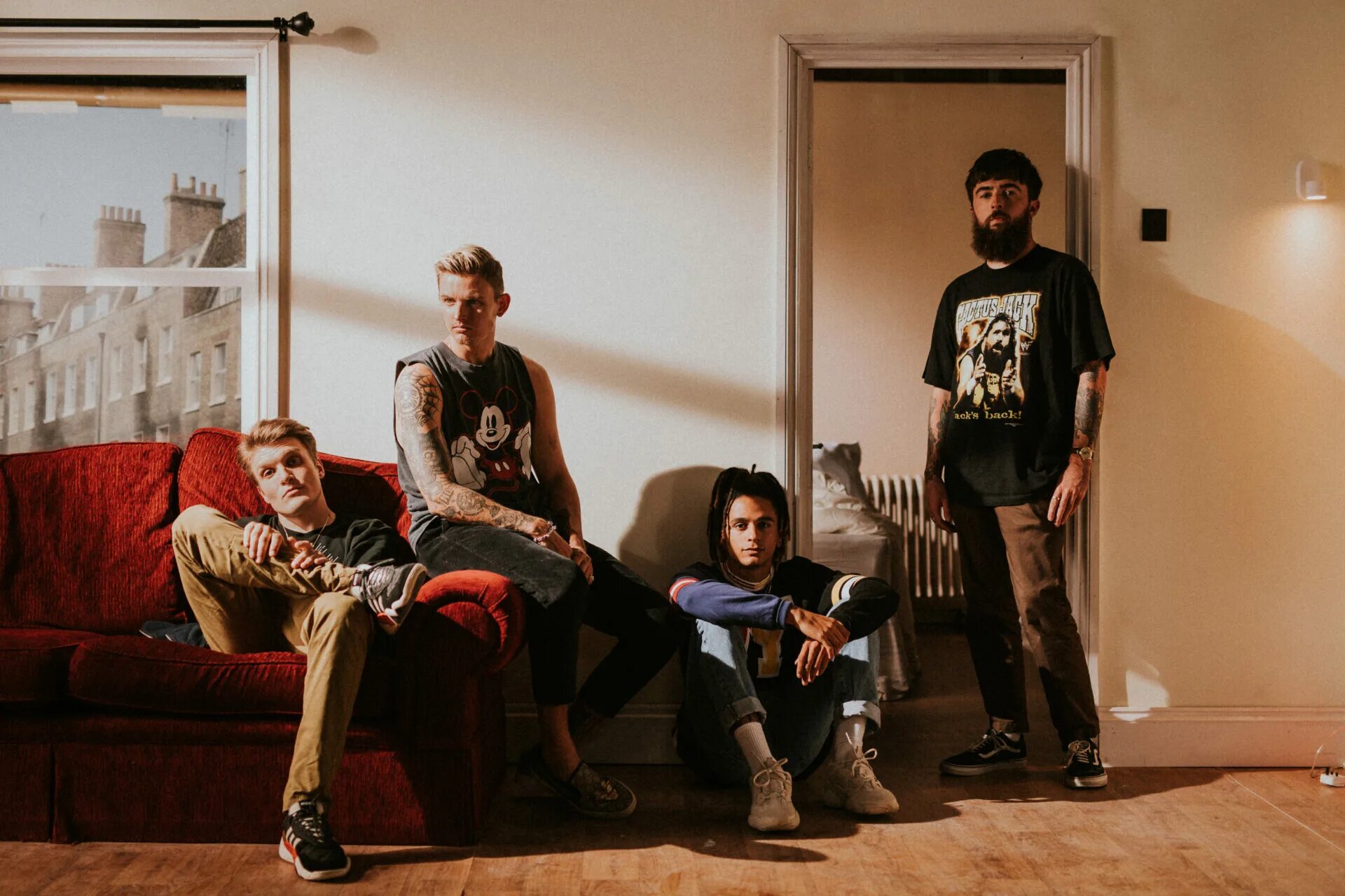 Voices soft deep nmg. Группа neck deep. сэббарлоу neck deep. мэтт уэст neck deep. neck deep rock sound.