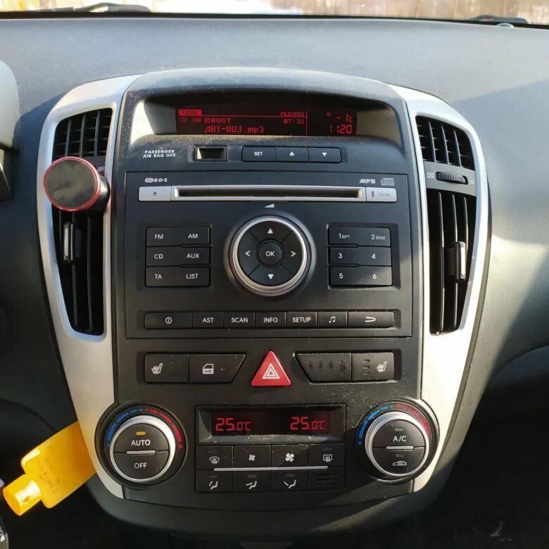 штатные магнитолы мицубиси