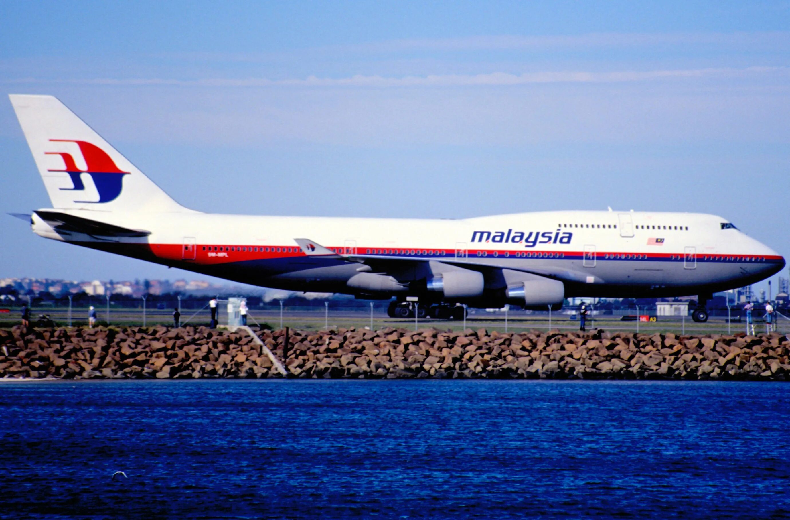 Авиакомпания Malaysia Airlines. Boeing 747 Malaysia Airlines. Boeing 777 Малайзийских авиалиний.