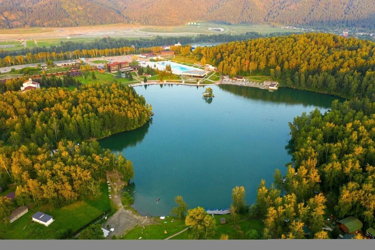 Алтайский край регион самый. Озеро Айское горный Алтай. Озеро ая Алтайский край. Айя озеро Алтайский край. Катунь озеро ая.