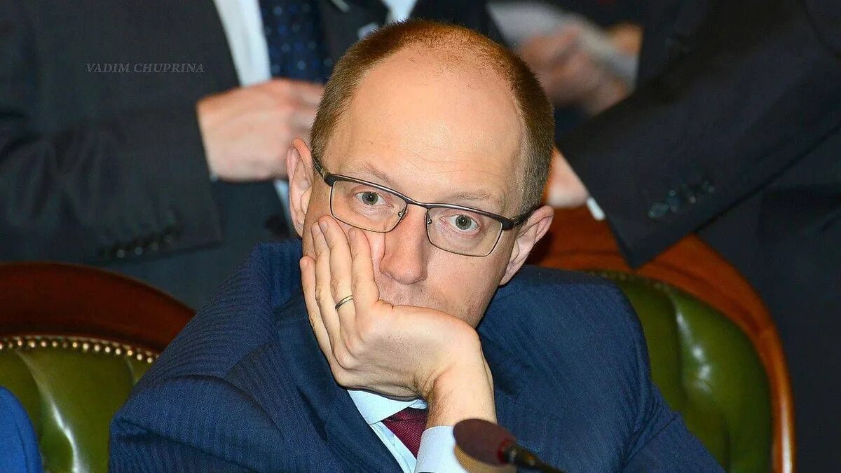 Где сейчас турчинов и яценюк. Арсений петрович яценюк. Где сейчас турчинов и яценюк. Турчинов яценюк украина. Яценюк и турчинов.