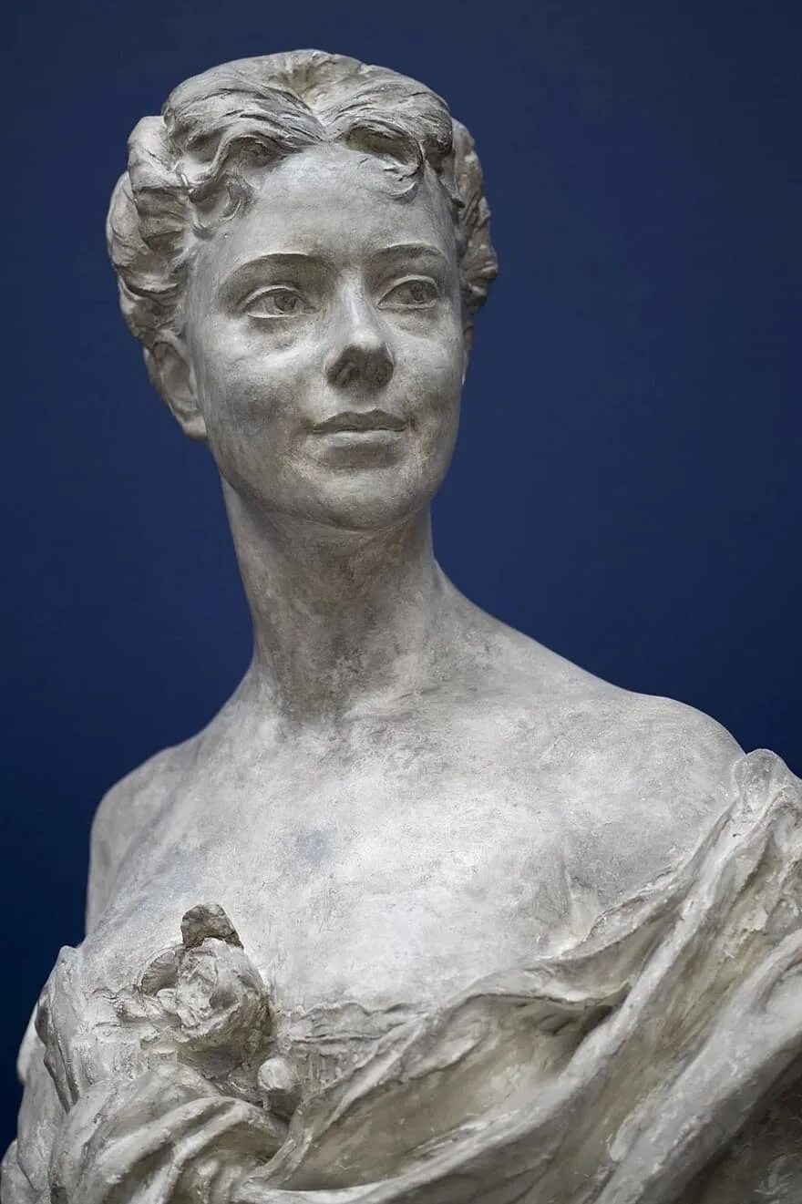 Stone woman. Античные лица. Женское лицо скульптура. Бюст девушки скульптура. Статуя лицо девушки.