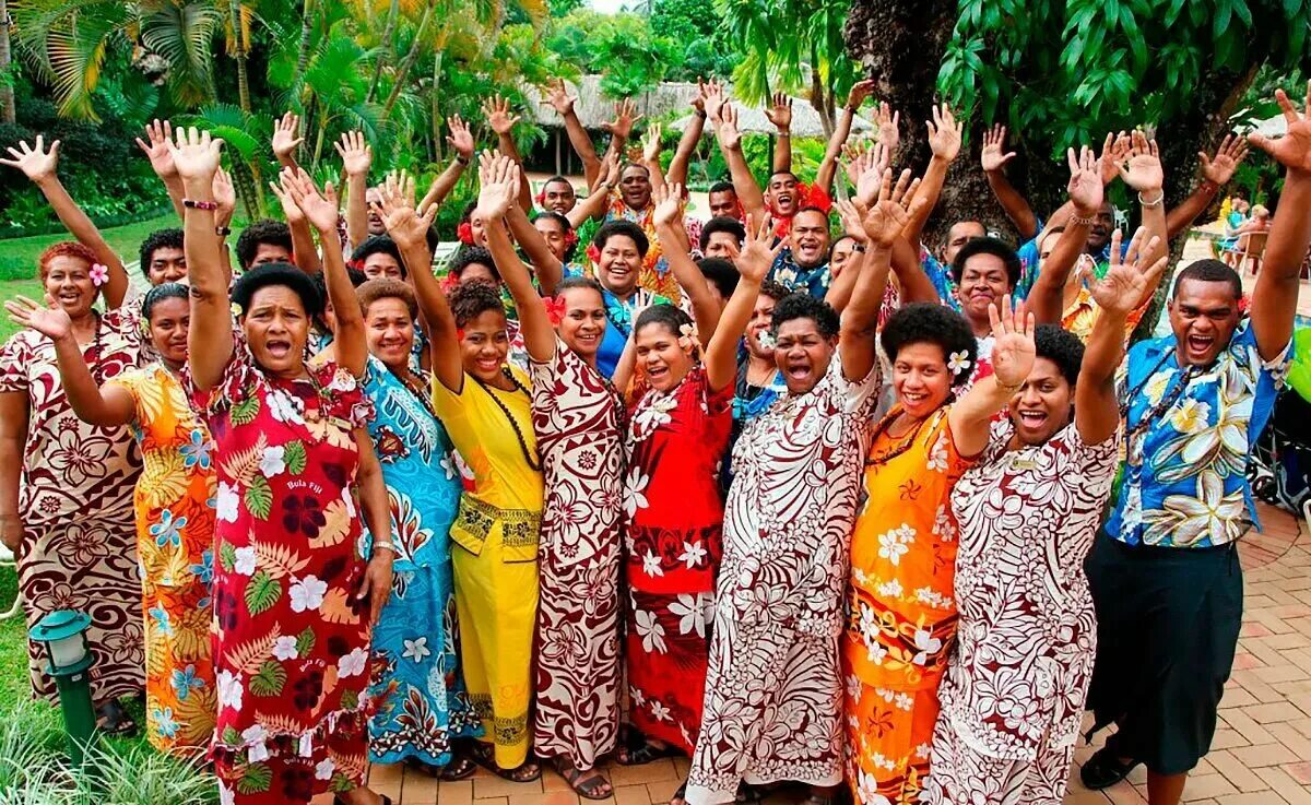 Этнический состав австралии и океании. Национальная одежда на острове Фиджи. Фиджи-Индийцы. Фиджи острова местные жители. Фиджи население.