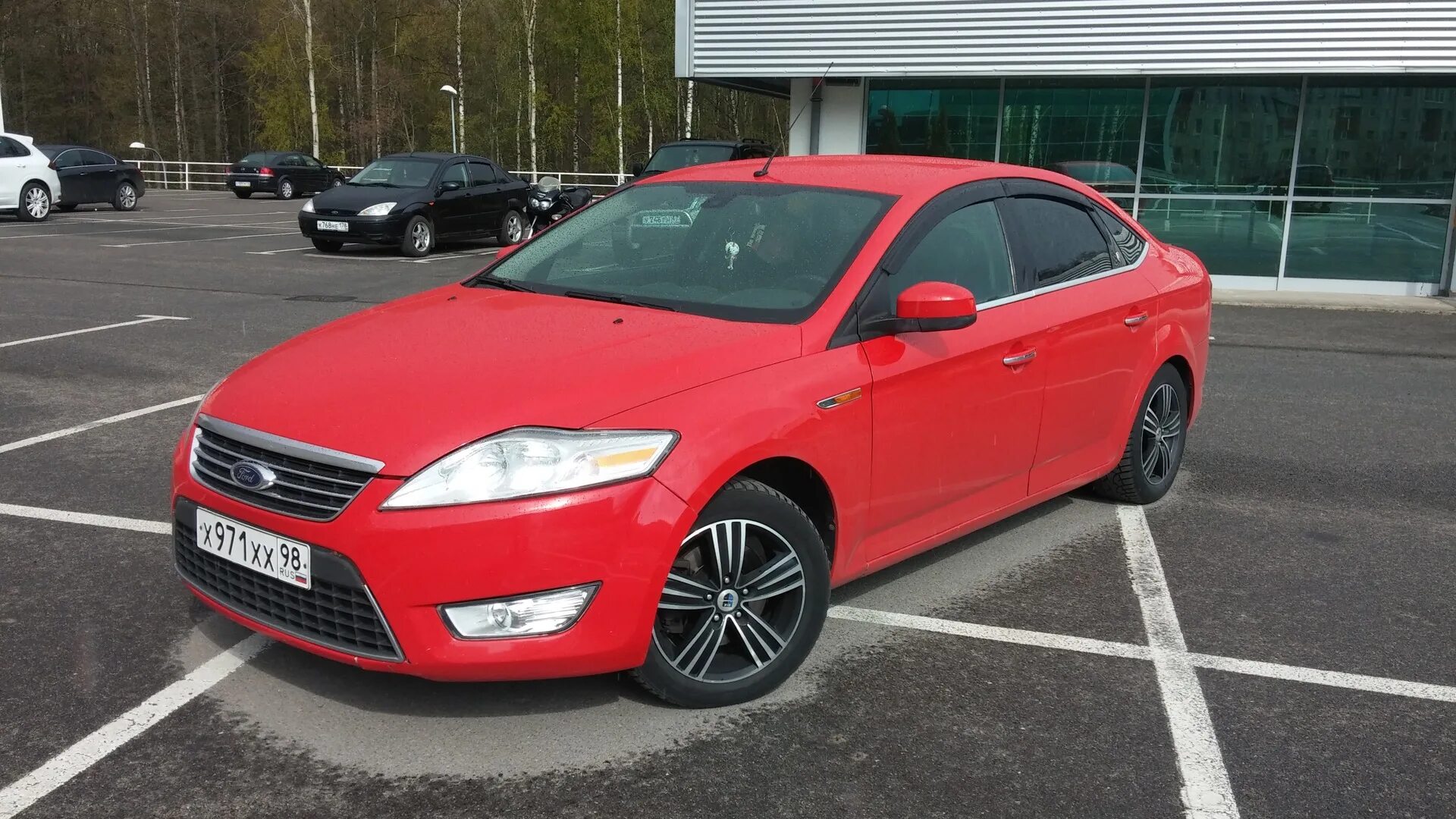 Форд мондео 12 года. Красный форд мондео. Ford mondeo 2007. Мондео 3 красный. Форд мондео 4 лифтбек красный цвет.
