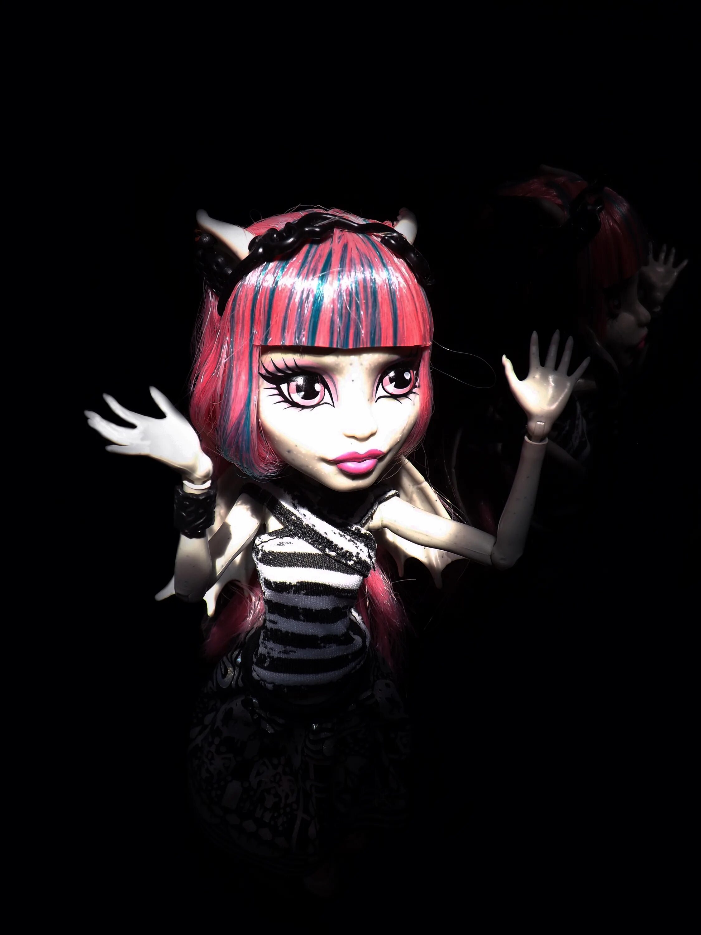 Кукла монстер хай ари. Welcome to monster high dance the fright away. Монстер хай торалей 2023. Монстер хай певица призрак. Кукла ари хантингтон.