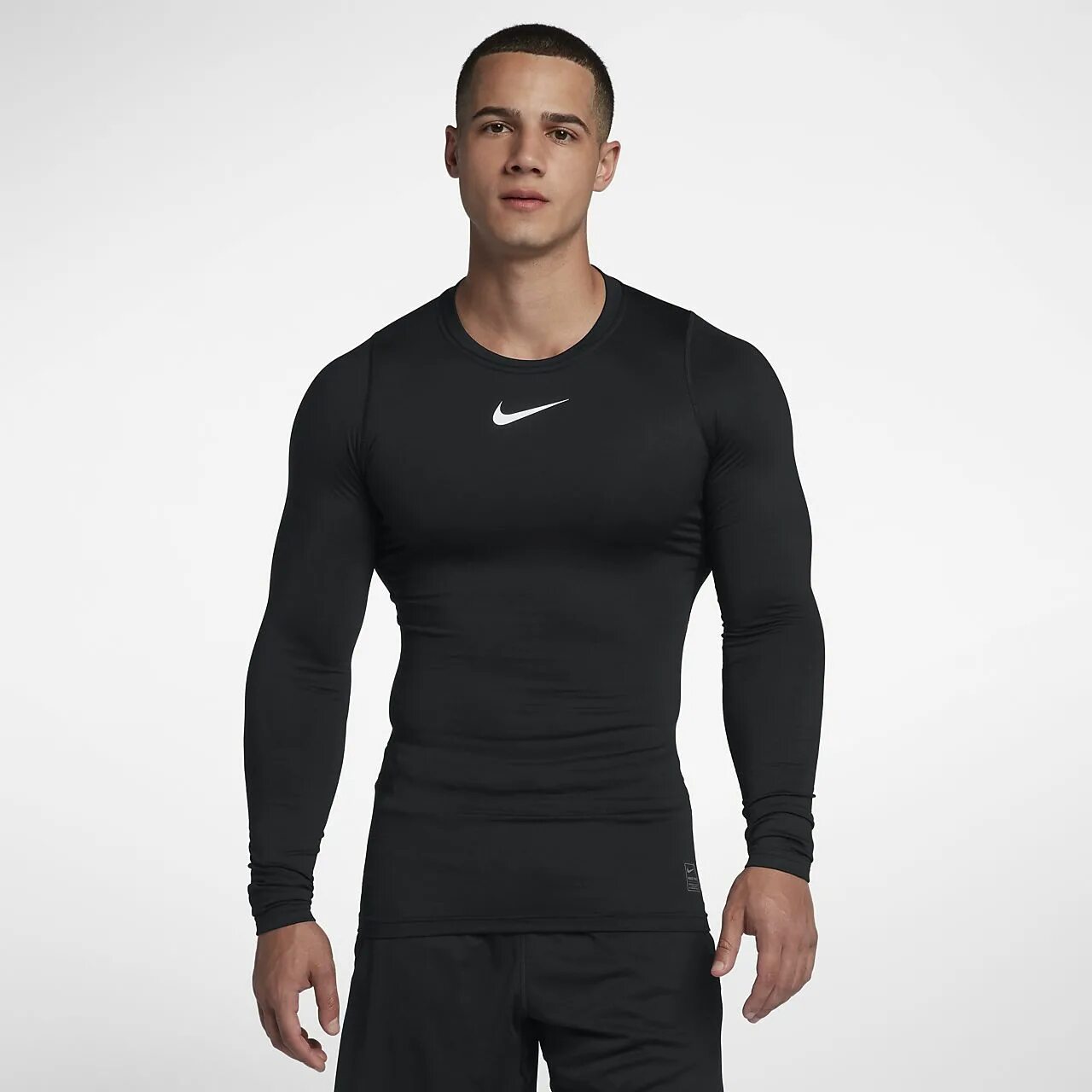 Nike pro мужские. Бельё Nike Pro long Sleeve Compression. Мужское белье Nike Dri Fit. Мужская футболка для тренинга с длинным рукавом Nike Pro warm. Белье Nike Pro водолазка.