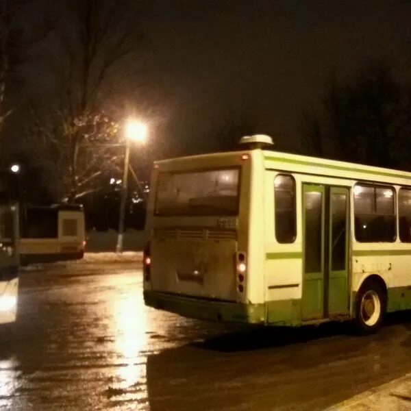 Маршрутка долгопрудный. Автобус 2023. Автобус общественный. 1062 автобус расписание алтуфьево. Автобус 1078 левобережная долгопрудный.