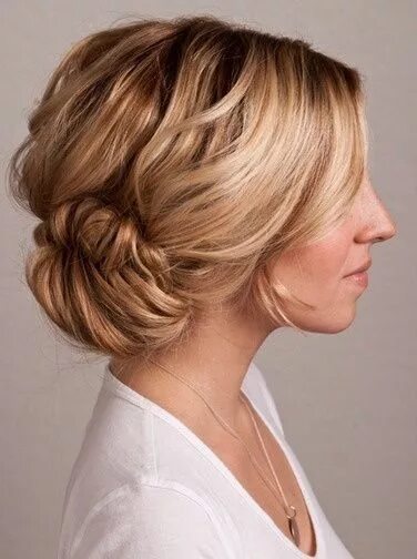 25 Simple And Stunning Updo Hairstyles For Curly Hair Frisur hochgesteckt, Hochs