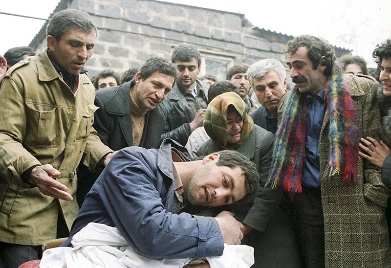Землетрясение в армении сколько. Спитак и Ленинакан землетрясение. Спитакская трагедия Армения 1988.