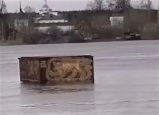 Не затопленные еще бугорки