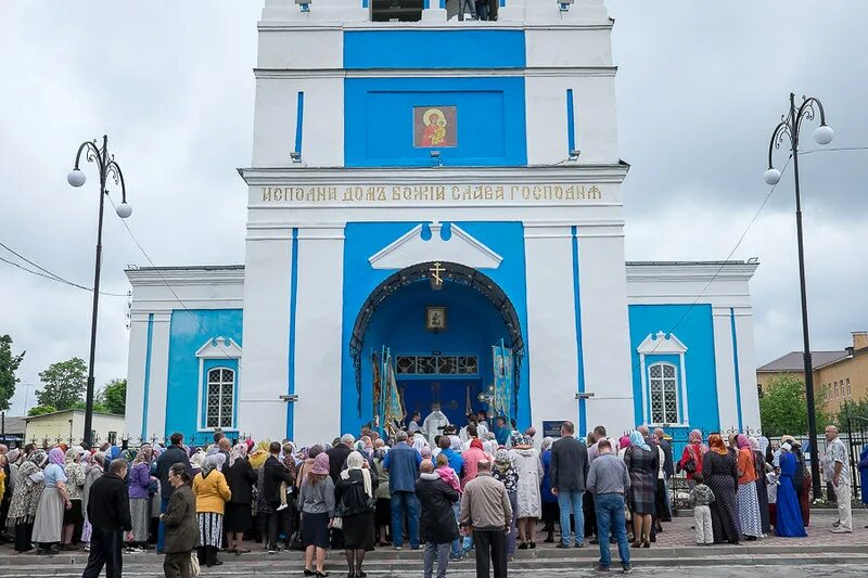 Погода обояни курской на неделю. Смоленская Церковь Обоянь. Храм Смоленской иконы Божией матери Обоянь. Смоленский храм г. Обоянь. Обоянь Курская.