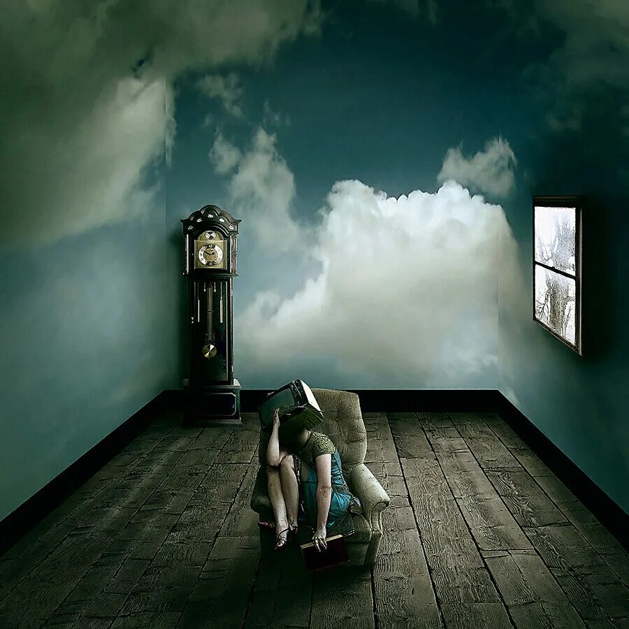 Страшно быть в доме. Michael vincent manalo. одиночество в доме. депрессивный сюрреализм. страх одиночества.
