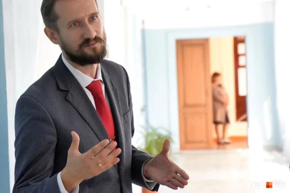 Директор 79 школы екатеринбург. Директор свердловской школы. Директор свердловской школы. Окунева любовь владимировна ургэу. Завгородняя елена екатеринбург ургэу.