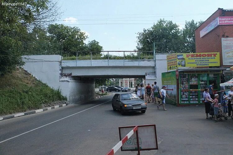 Переход царицыно. Станция метро Царицыно. Царицыно станция парк. Радиорынок Царицыно. Парк Царицыно метро.