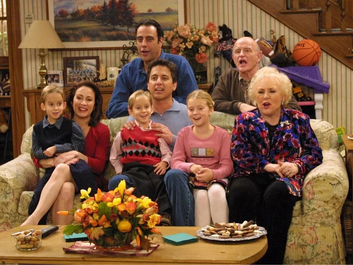 Год семьи в 2000. Everybody Loves Raymond.