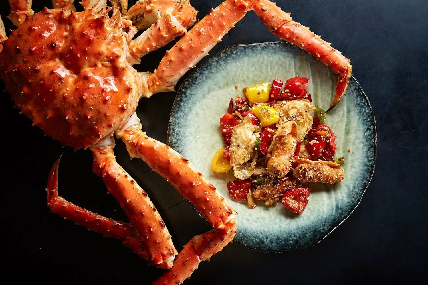 Клешни камчатского краба. Камчатский королевский краб. Делать крабов. Самый красивый краб. Делать крабов.