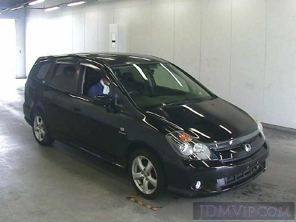 Хонда стрим зажигание. Хонда стрим 2004. Honda Stream rn5. Хонда стрим 2010 черный. Honda Stream 2004 RN 5 absolute.