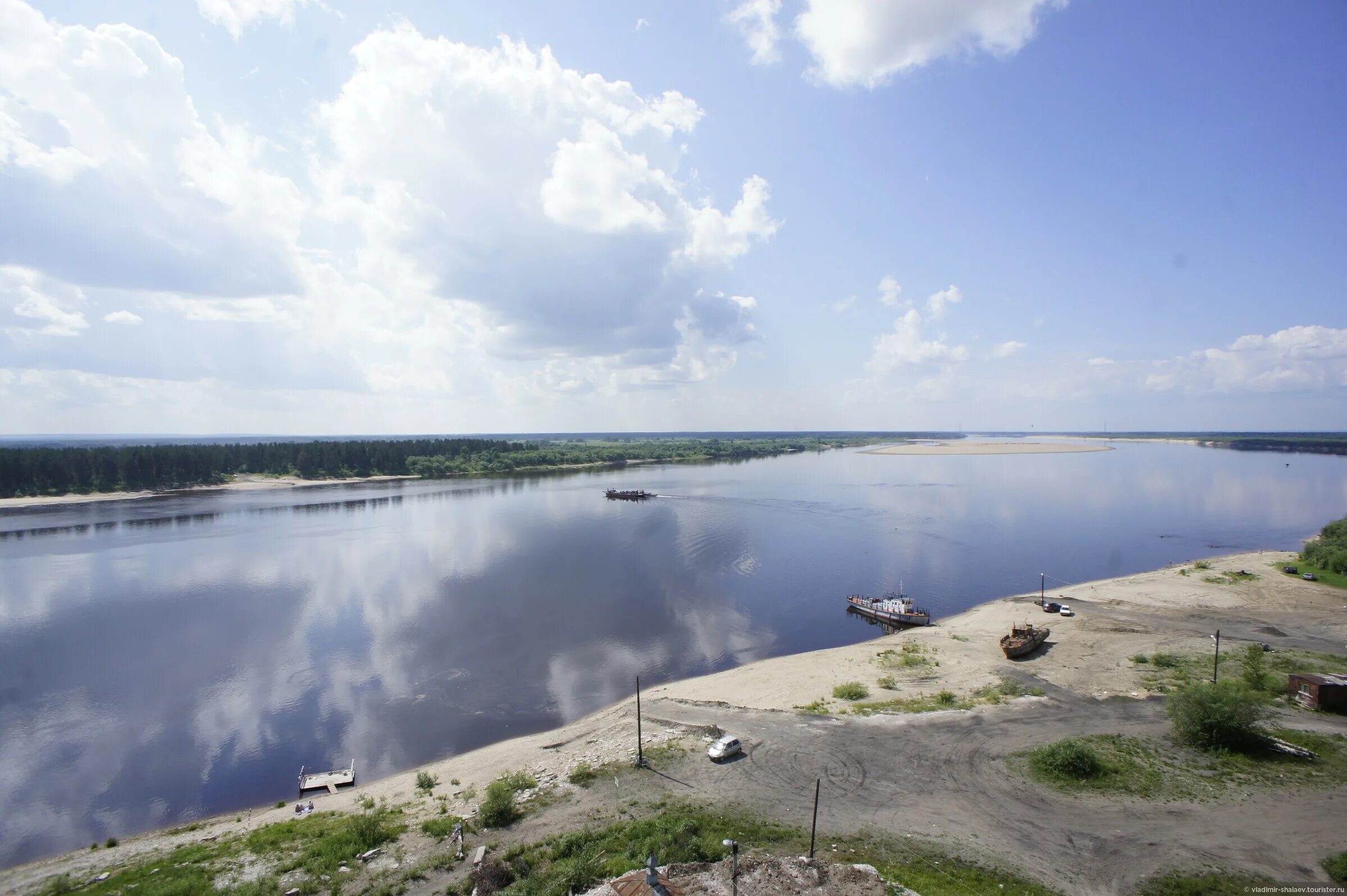 Какая река вычегда. Река вычегда архангельская область. Река вычегда в республике коми. Жешарт река вычегда. Река сысола вычегда.