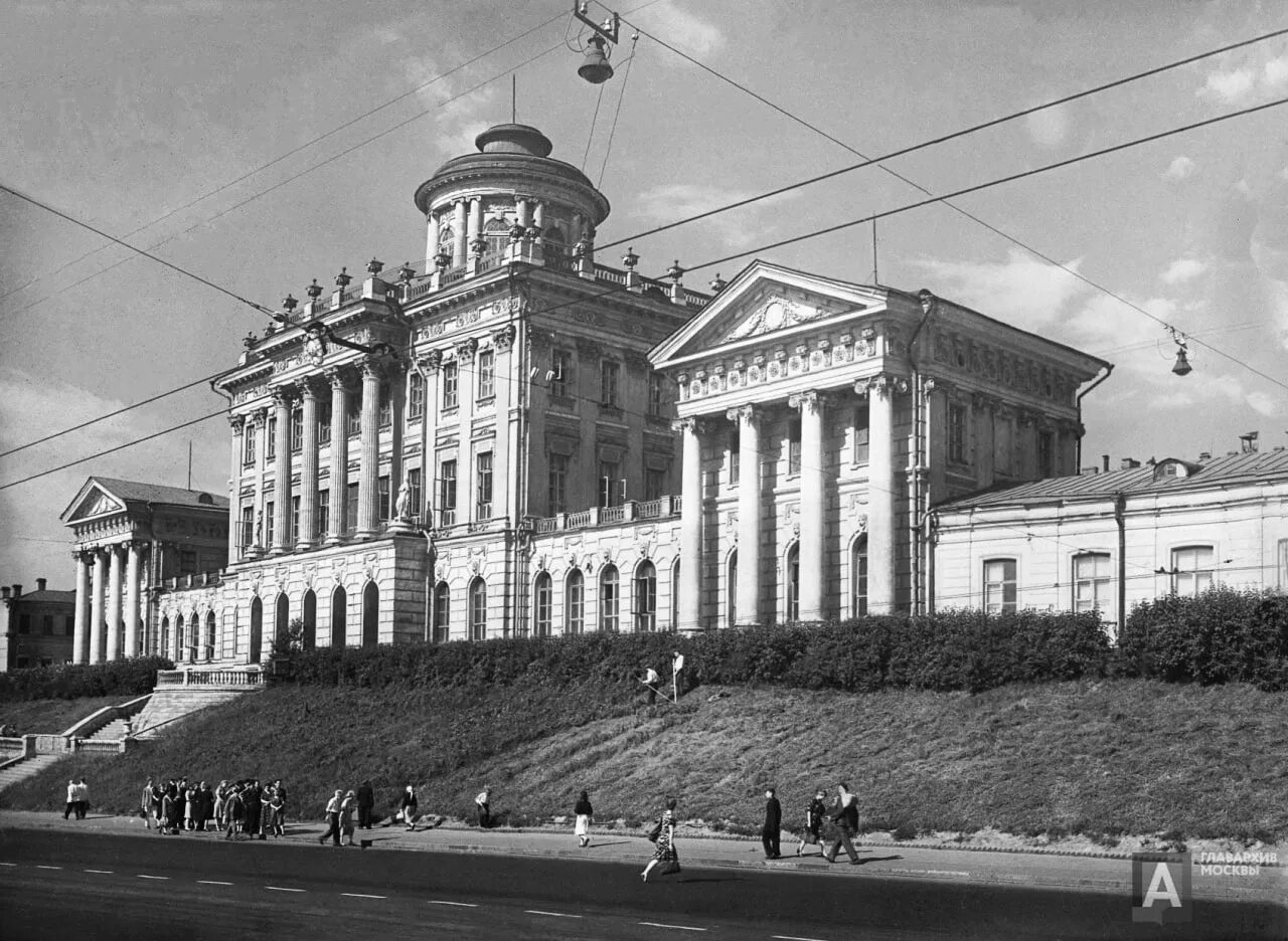 Дом Пашкова Румянцевский музей. Дом Пашкова в Москве 18 век. Румянцевская библиотека в доме Пашкова. Дом Пашкова библиотека имени Ленина.