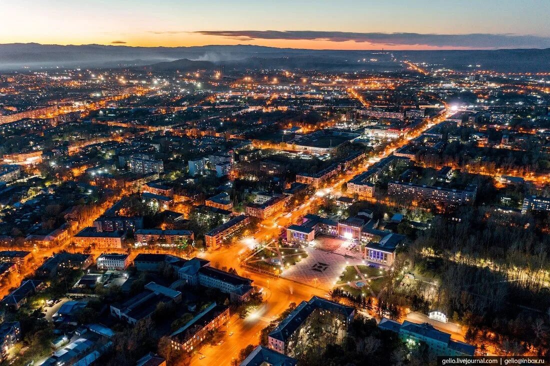 Хабаровск край. Комсомольск на Амуре. Город Комсомольск на Амуре. Комсомольск-на-Амуре с высоты. Комсомольск город Дальний Восток.