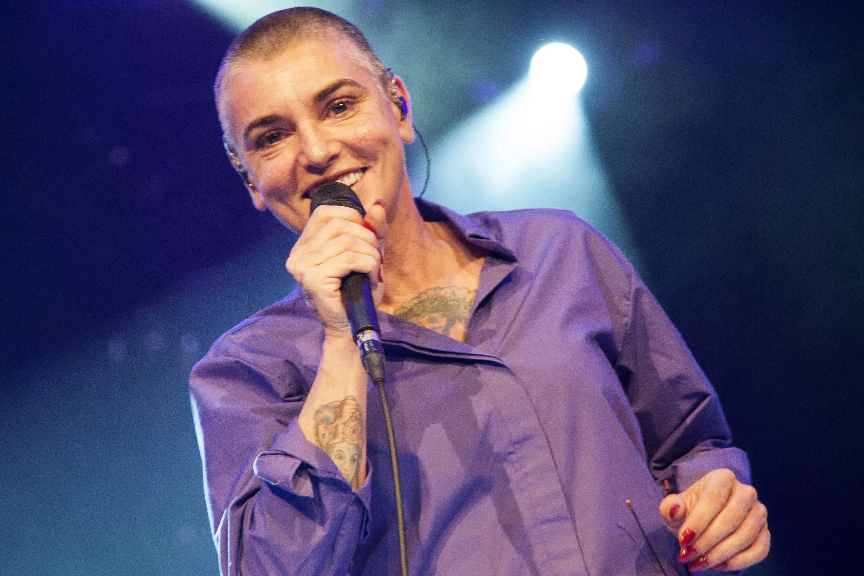Sinead o'connor фото. Певица шинейд о коннор. Певица шинейд о коннор. Sinead o'connor. Шинейд о коннор фото.