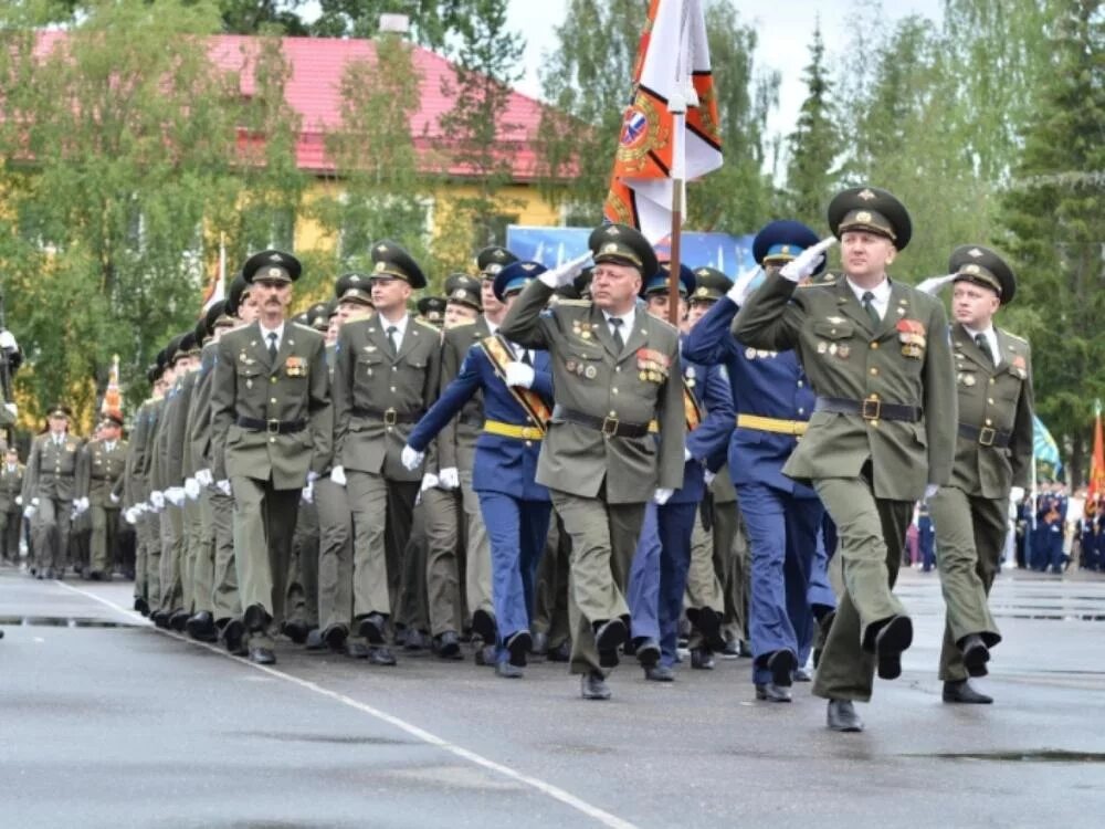 Мирная военная. Мирный Архангельская область космодром Плесецк. Город Плесецк Архангельская область Военная часть. Плесецк военный городок. Архангельская область космодром Плесецк город Мирный воинская часть.