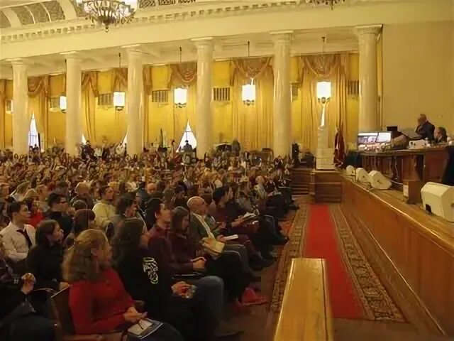 Мгу открывает двери