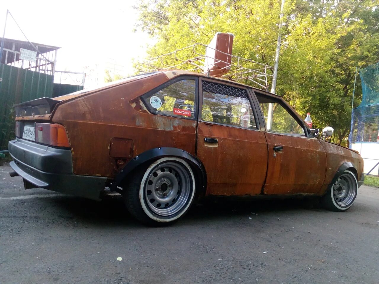Ред лук можно. Москвич 2141 рэт лук. ваз 2107 рэт лук. москвич 2141 rat look. ваз 2108 рет лук.