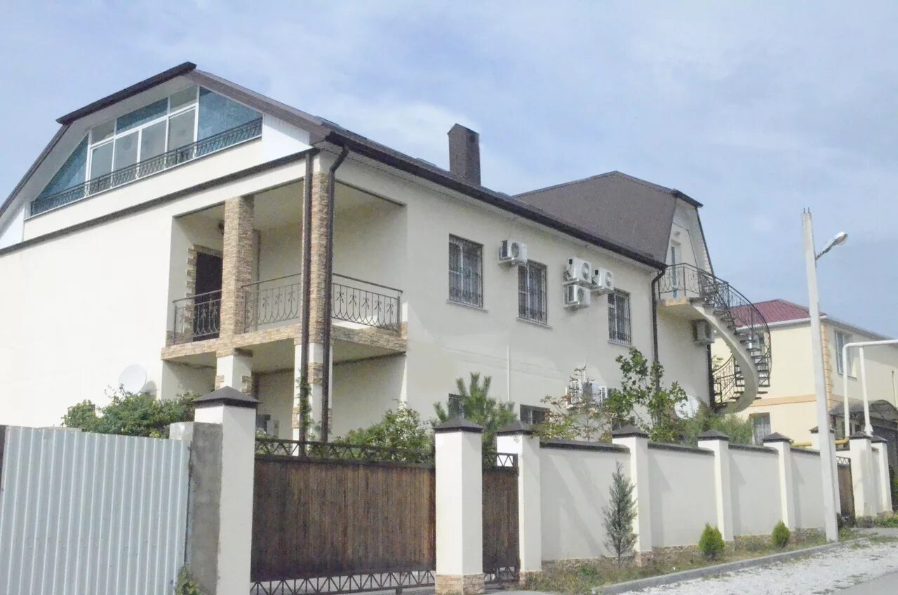 вилла роз анапа благовещенская. гостевой дом селини анапа джемете. витязево лазурная 27. станица благовещенская лазурный переулок 15. голубицкая роза ветров гостевой.