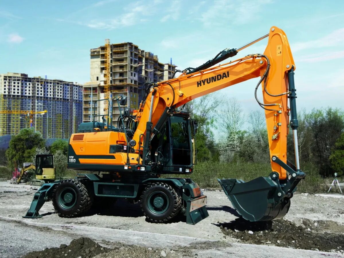 Экскаватор Hyundai r180w-9s. Колесный экскаватор Hyundai r180w-9s. Экскаватор Hyundai 180 9s. Hyundai 180 экскаватор колесный. Экскаватор хендай 180