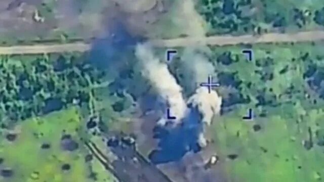 Разбомбили колонну в рыльске. Разбомбили колонну в рыльске. Уничтоженные колонны сша. Разбомбили колонну в рыльске. Гибель колонны 51 полка.