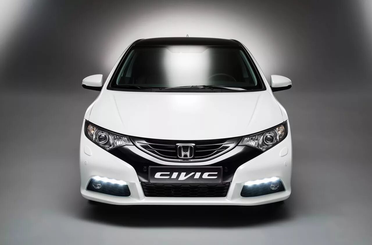 Civic 5d стекло. Honda civic 5d 2013. honda civic 2014. honda civic 9 5d. honda civic 9 поколения хэтчбек.