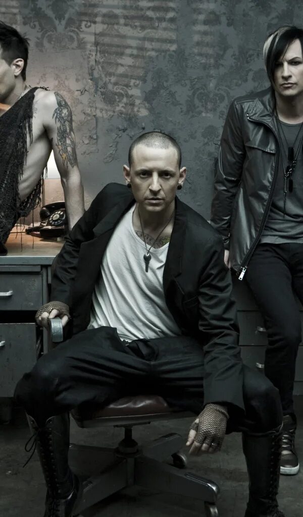 Группа dead by april 2020. Dead by sunrise linkin park. Dead by sunrise фото. Песня condemned dead by sunrise. Группа dead by sunrise.