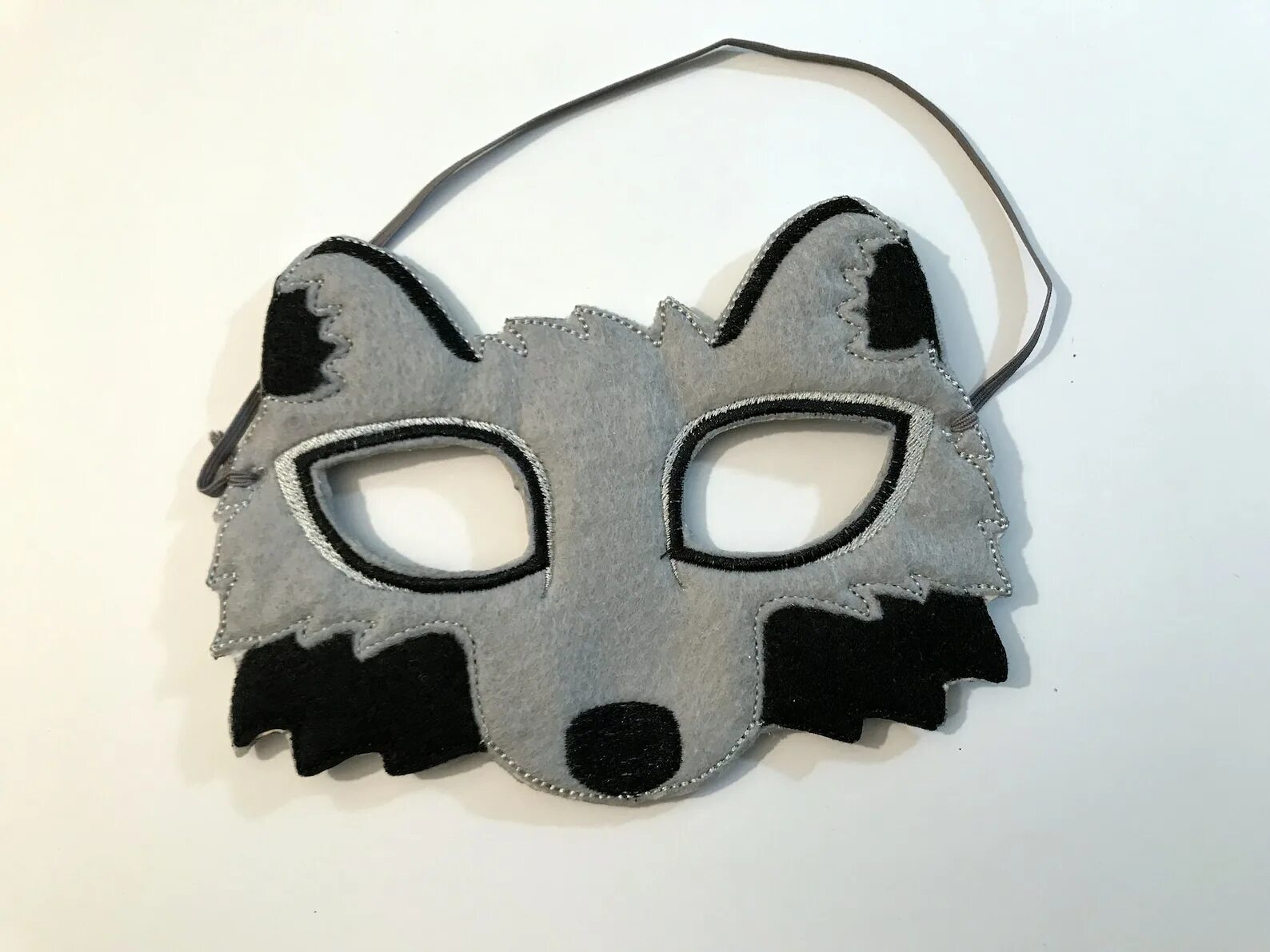 Карнавальная маска "волк". Карнавальная маска волк 2369532. Маска для квадробики кицунэ. Маска шакала для детей. Маска волк.