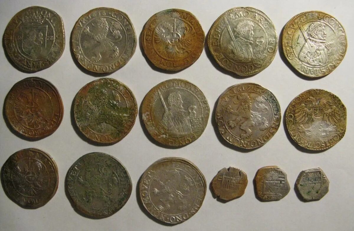 Монеты 1700-1800 года. Царские монеты 1700 годов. Монеты царской России с 1700 по 1800 год. Золотые монеты 1700 - 1850 годов.