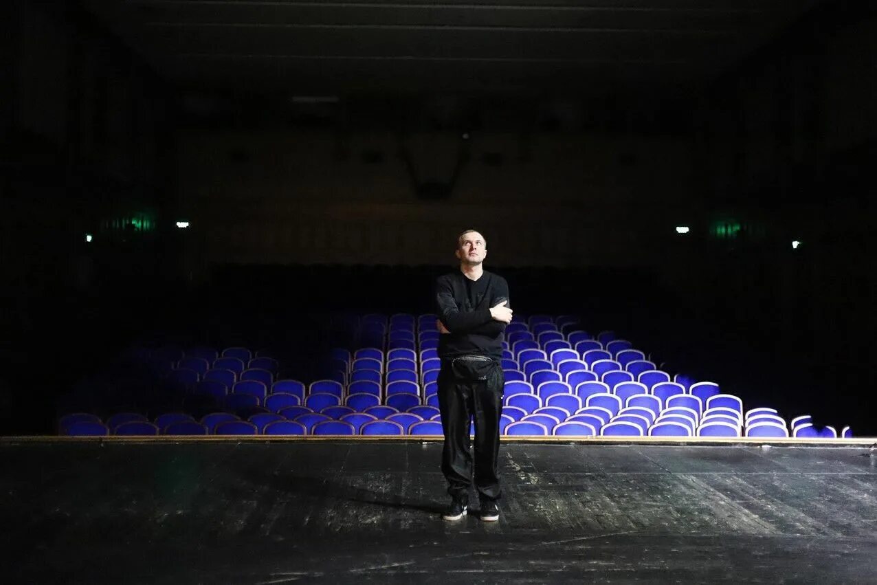 Спектакль сыктывкар. Максим соколов режиссер. сктвкр молодежный театр сыктывкар.