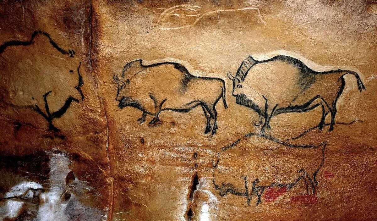 Пещера Альтамира искусство древности. ЗУБР Пещерная живопись палеолит пещера Альтамира Испания. Пещера Альтамира в Испании древние изображения. Пещера Альтамира рисунки первобытных людей. Рисуем людей на камнях