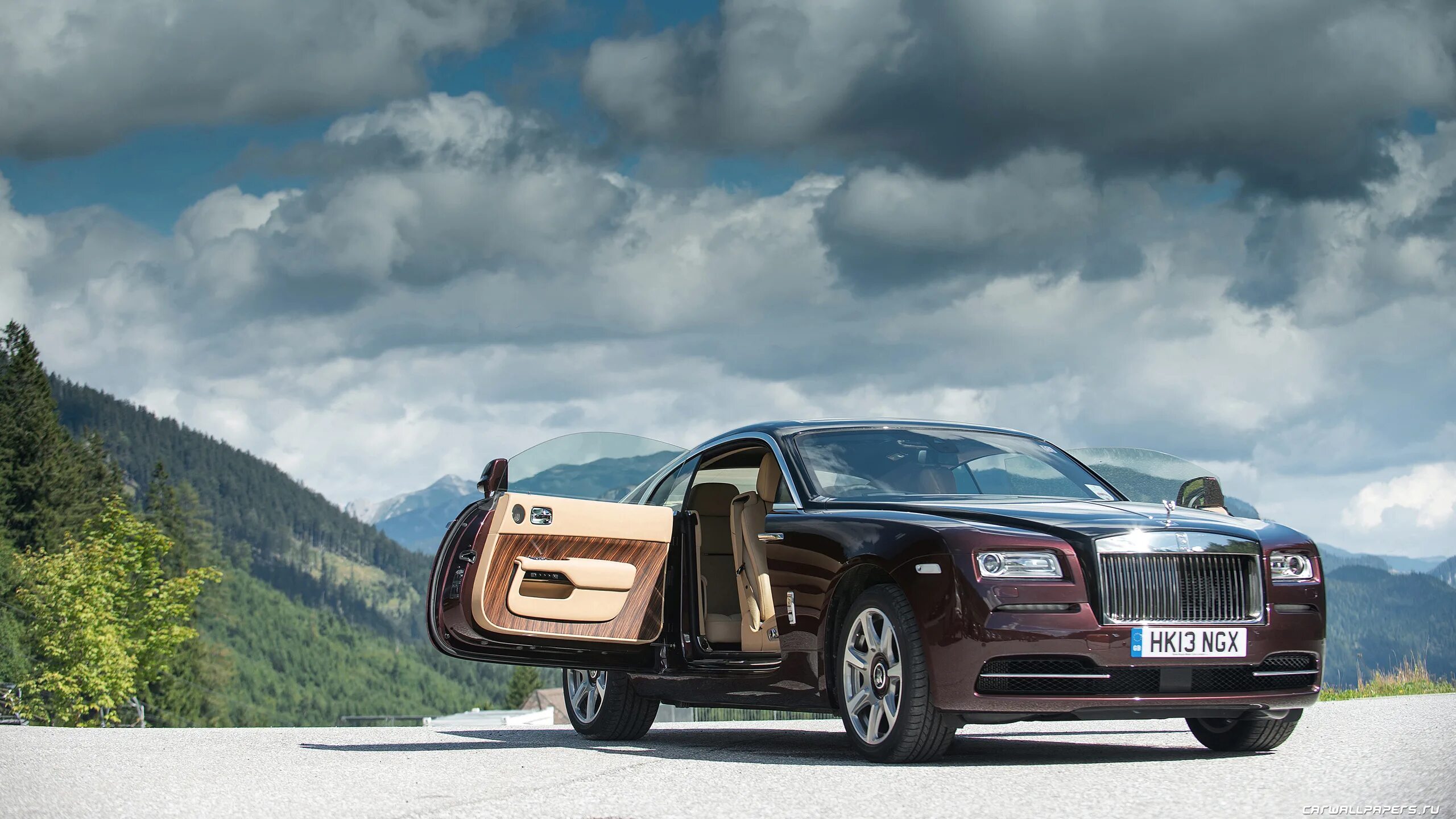 Роллс ройс драйв. Автомобили Rolls-Royce Wraith. Rolls-Royce Wraith (2013). Роллс Ройс спорт. Rolls Royce Wraith Coupe 2013.