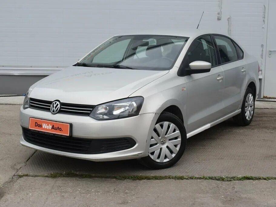 Vw polo 105 л с. Volkswagen Polo sedan 2011 года. Фольксваген поло 2011 года. Volkswagen Polo 2011 автомат. Фольксваген поло 607.