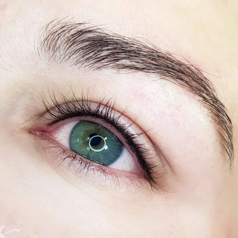 Татуаж век межресничное пространство. Межресничка перманентный татуаж. Татуаж век межресничка. Татуаж век межресничное пространство с растушевкой. Перманент межресничное пространство.