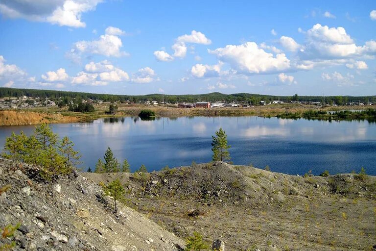 Поселок уральский свердловской. Покровск уральский североуральск. поселок покровск уральский свердловской области. покровск-уральский свердловская область карьер. покровский карьер североуральск.