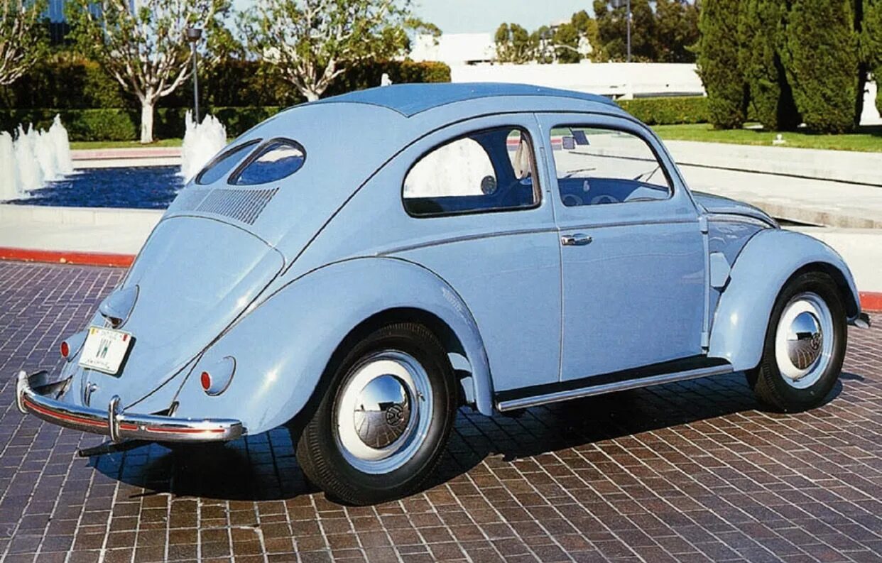 Volkswagen 60. Фольксваген Битл 1951. Фольксваген Жук 60. Фольксваген Жук ретро сбоку. Фольксваген Жук 60 годов.