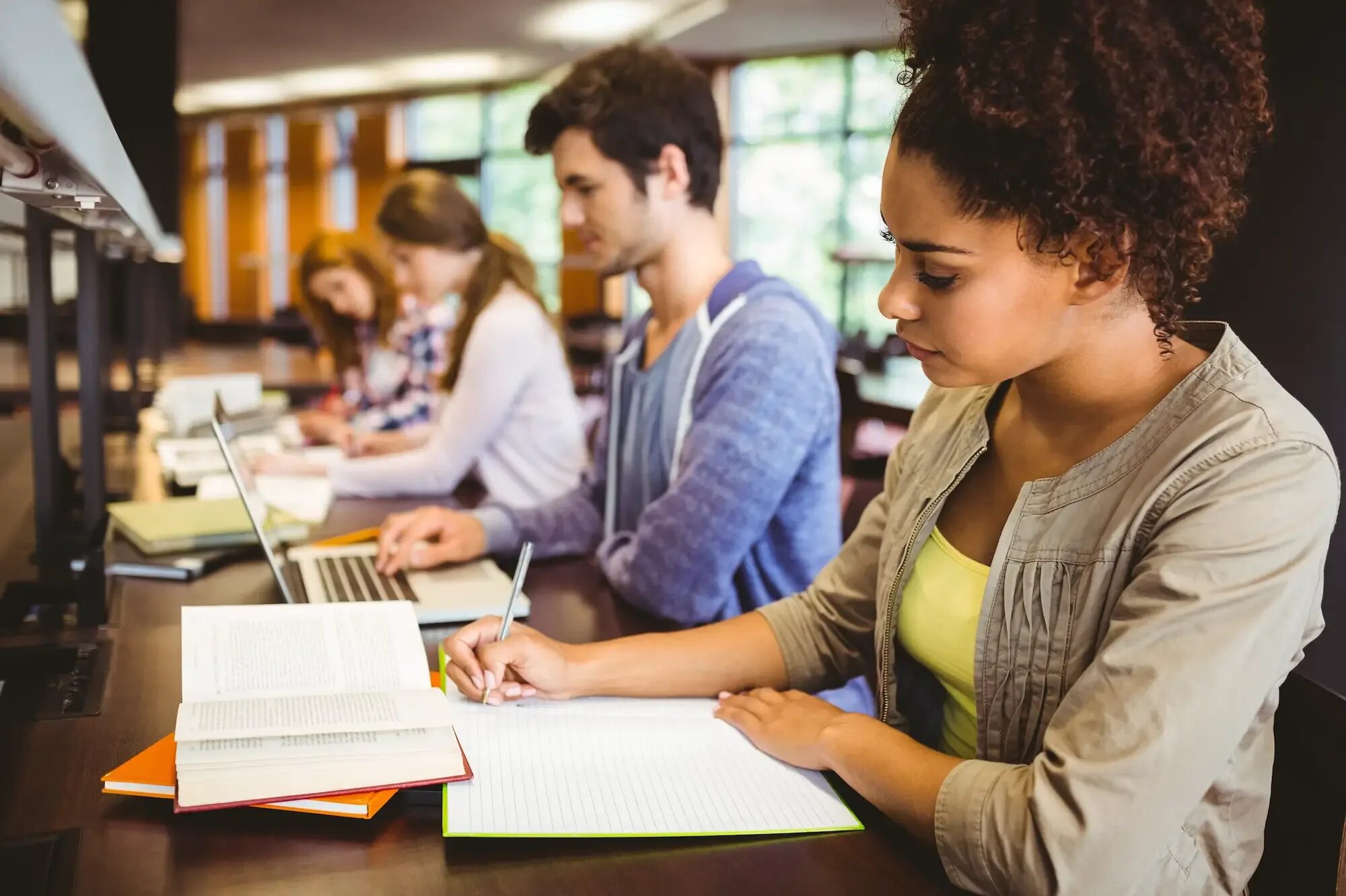 Students запись. Студенты. Студенты HD. Студенты за границей. EF студенты.