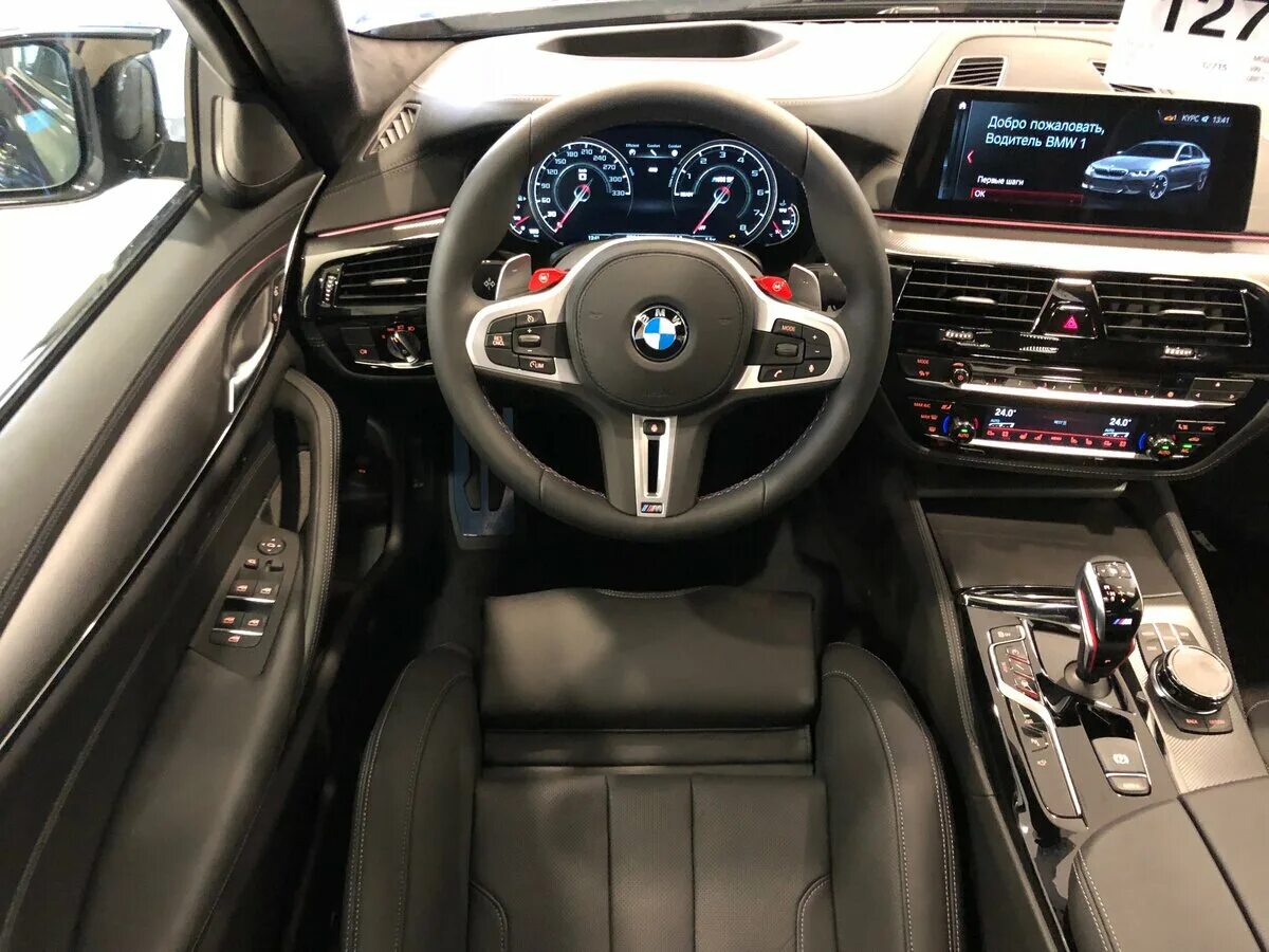 Bmw m5 f90 салон
