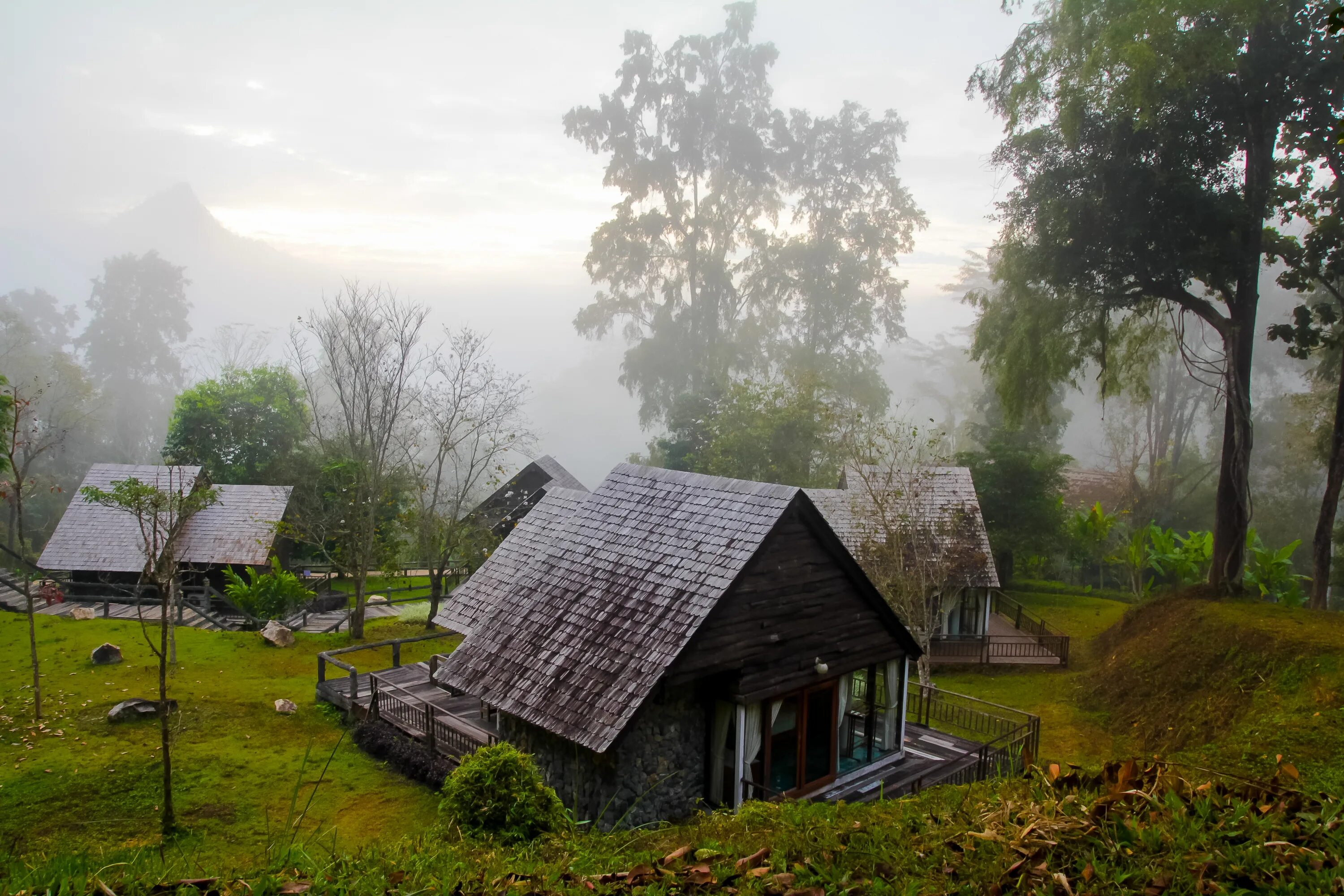 Met village. Деревенский домик. Красивый дом в деревне. Сельский домик. Красивый деревенский домик.