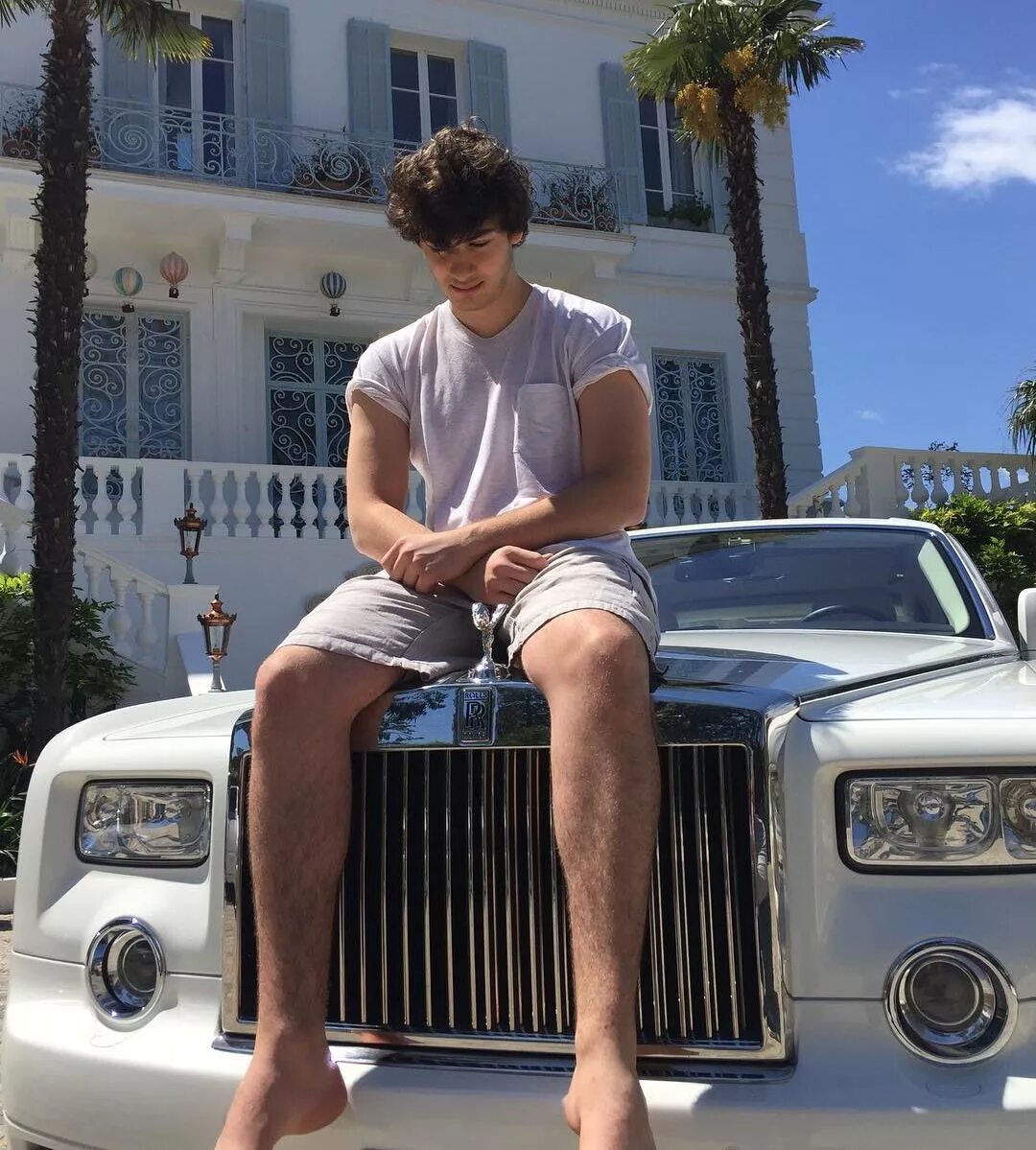 парни из обеспеченных семей