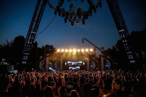 Dance music festival