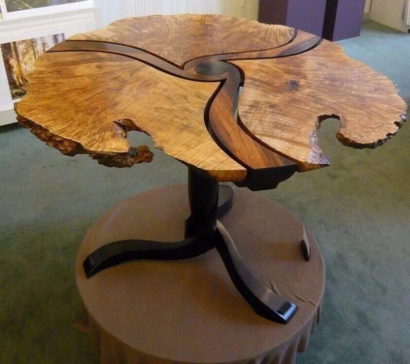 Интересные деревянные изделия. Необычные деревянные изделия. Необычные деревянные столы. Эксклюзивные столы из дерева.