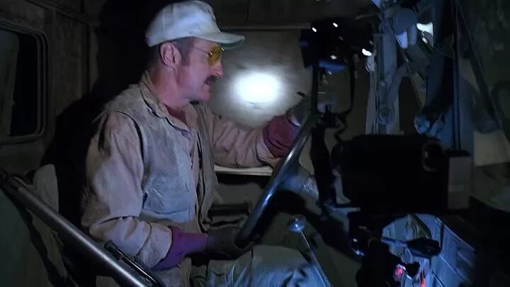 дрожь земли 2 на русском языке