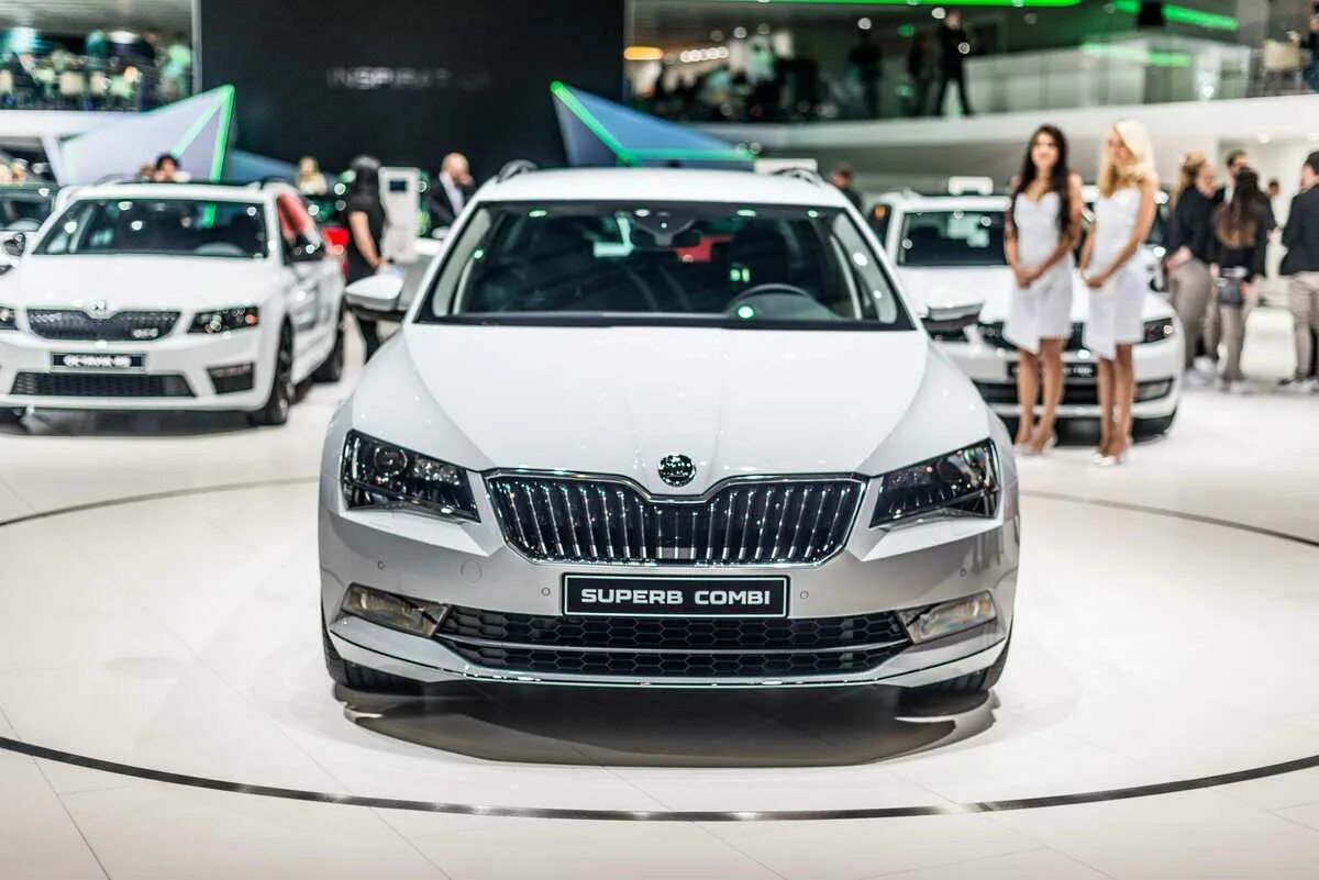 Шкода страна производства. Skoda Octavia 2021. Шкода Рапид Суперб.